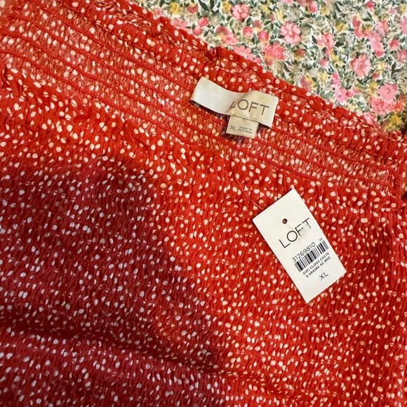 Loft Top - Picture 2 of 3